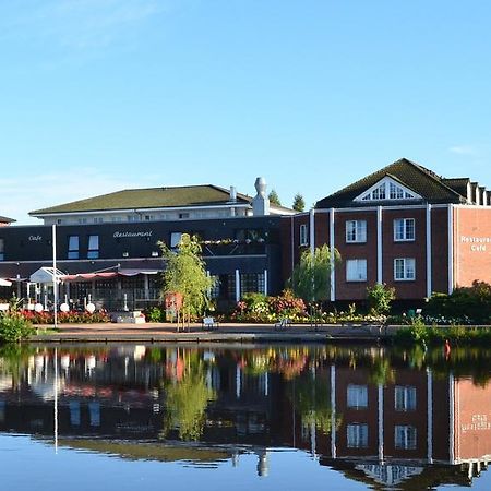 Parkhotel - Rosarium Uetersen Buitenkant foto